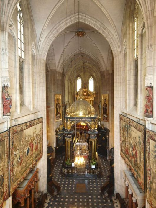 HolyDoor.WawelRoyalCathedral.KrakowPoland.AimeeMiller.2Pinterest