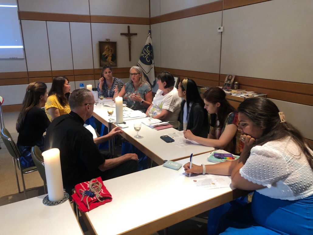 299605957_1508917056215473_51963138433456136_n Women in discernment for regional positions